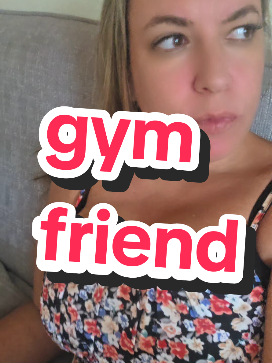 @maisielew09