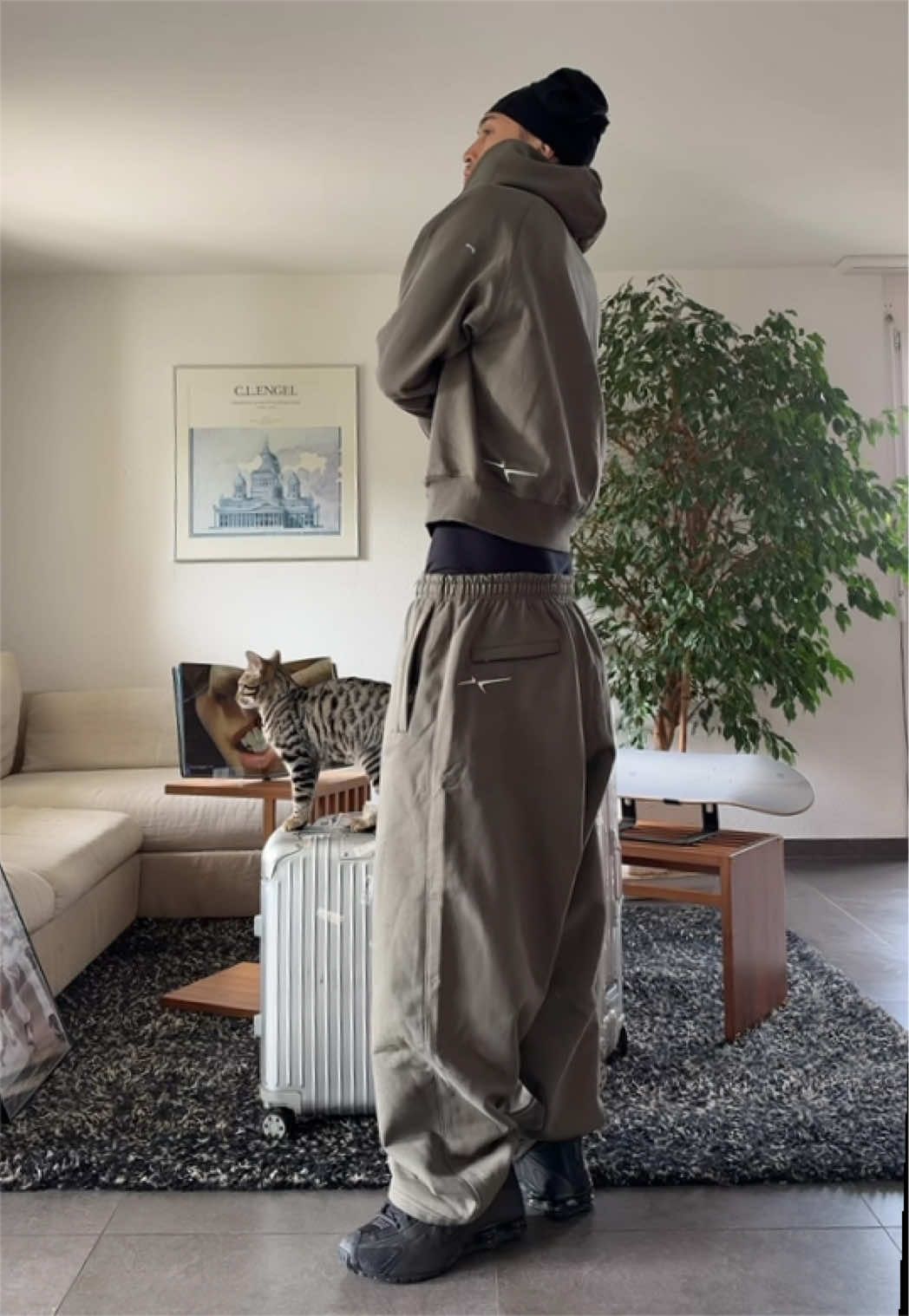 @PJ SRISŨK