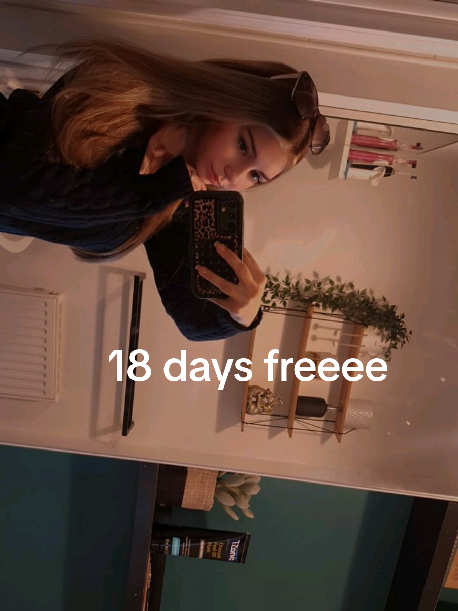 @𝓛𝒾𝓁𝓁𝒾𝑒 𝒷 💕