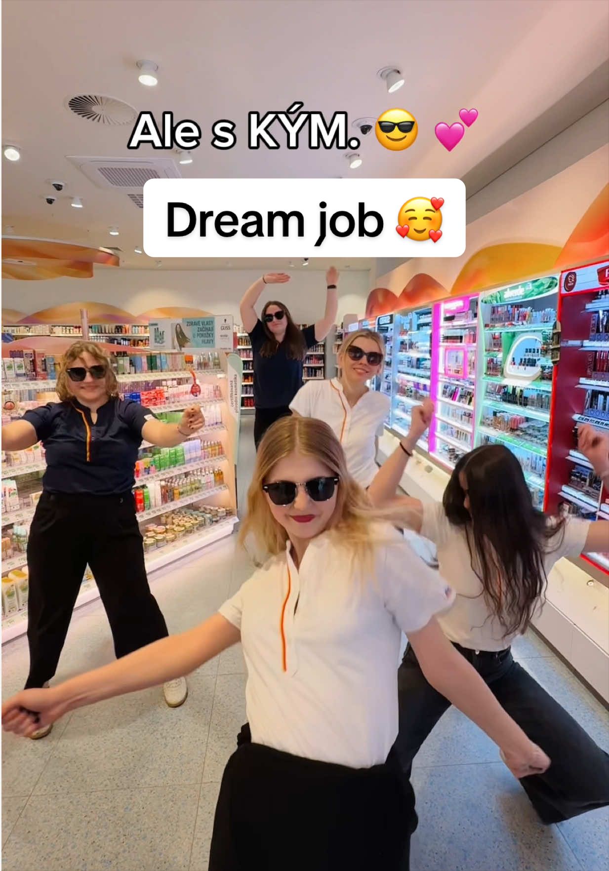 @dm Česko