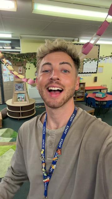 @Mr R - Teacher