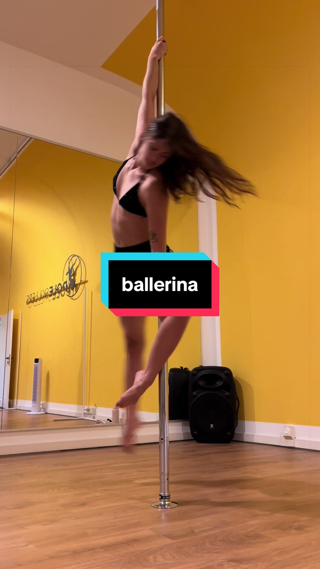 @swiss pole dancer