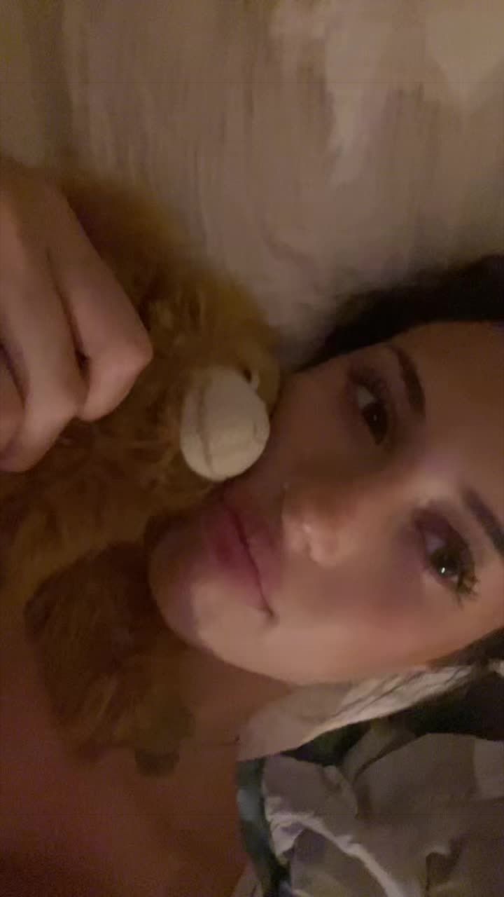 @𝒩𝑜𝓋𝒶🧁🐒
