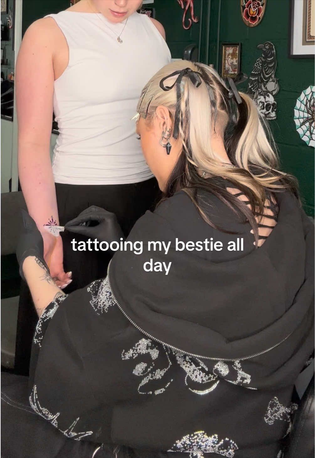 @bronwyn🕷tattoo artist