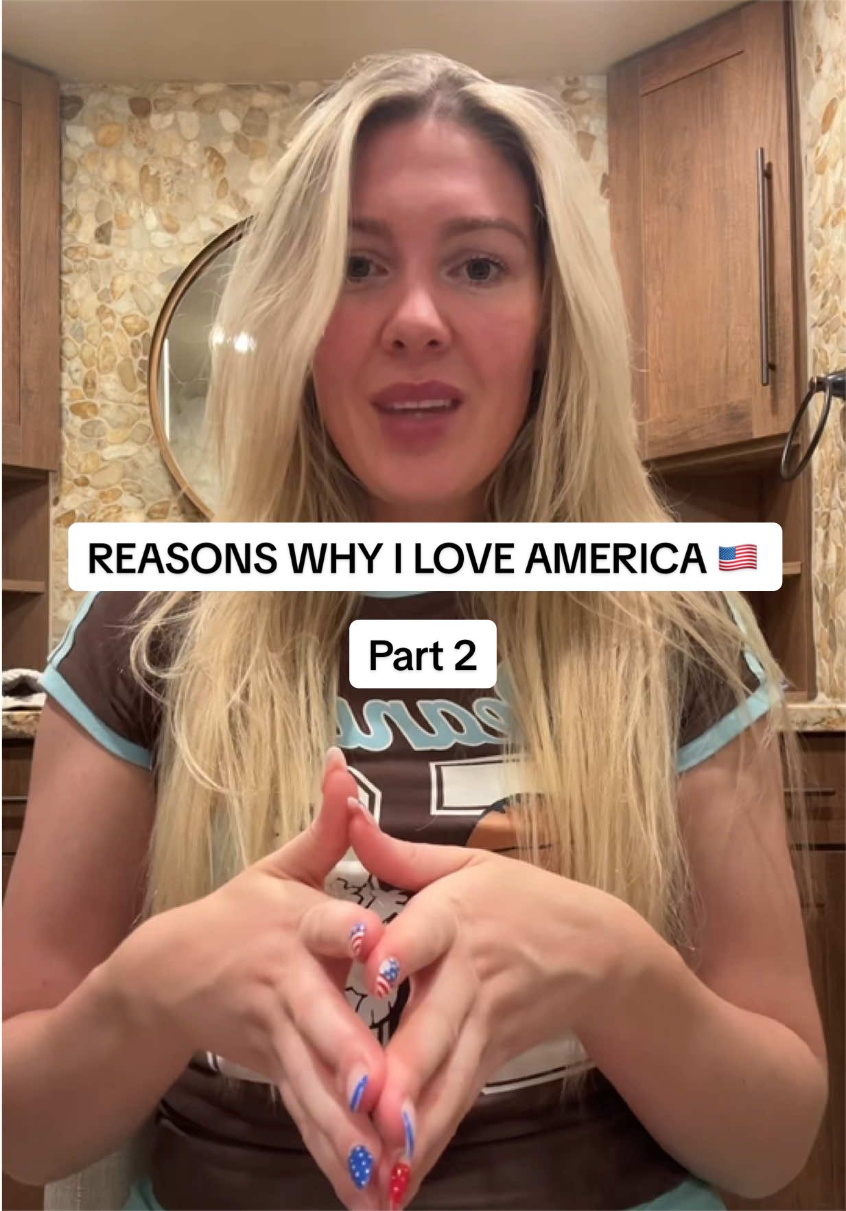 @HollyInVegas 🇬🇧🇺🇸