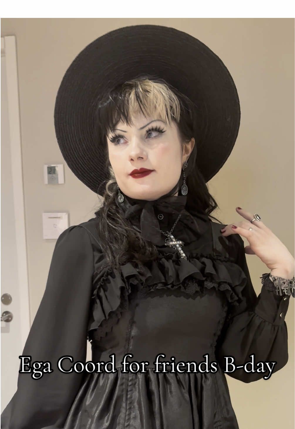 @🖤
