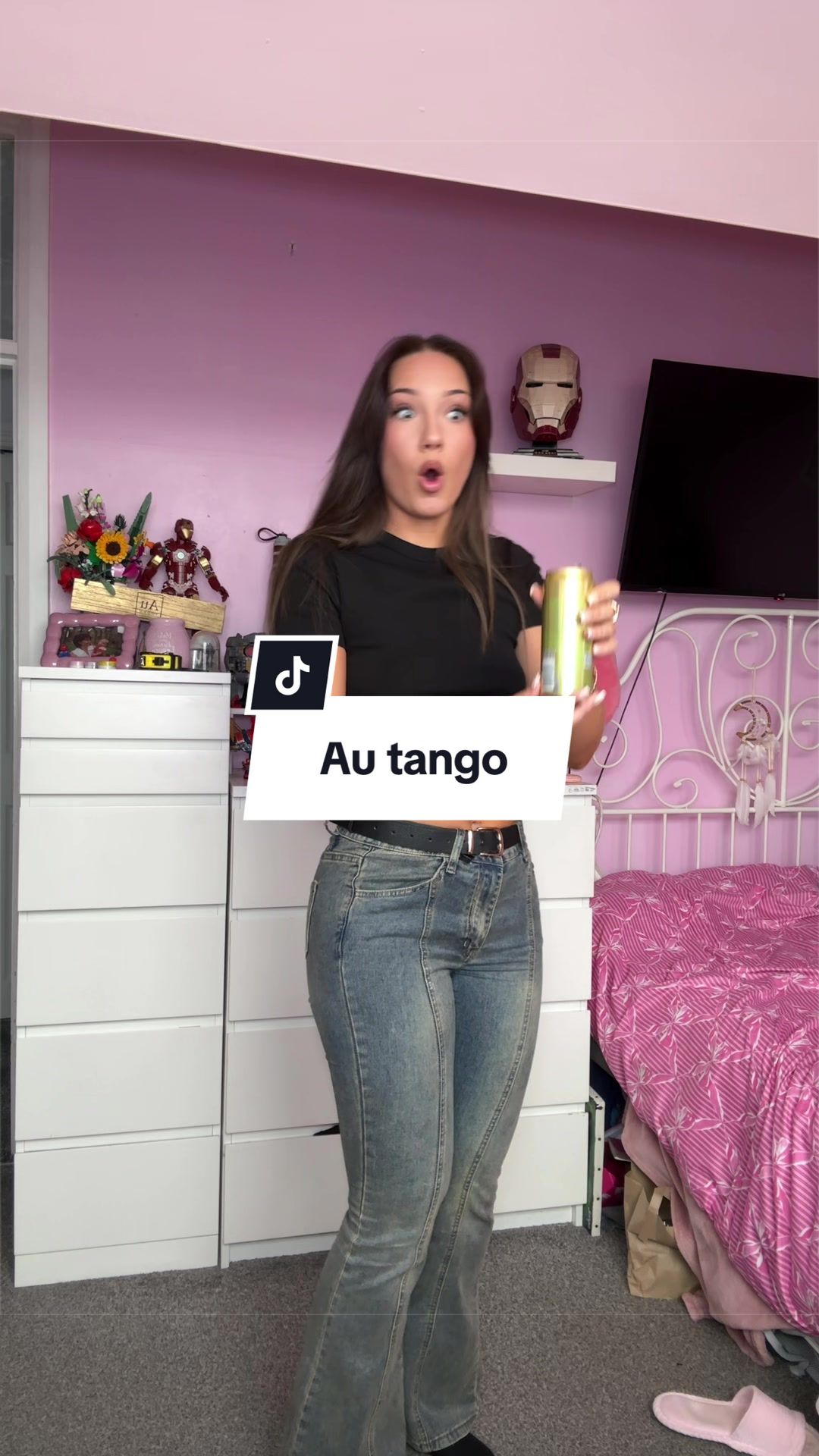 @Mia