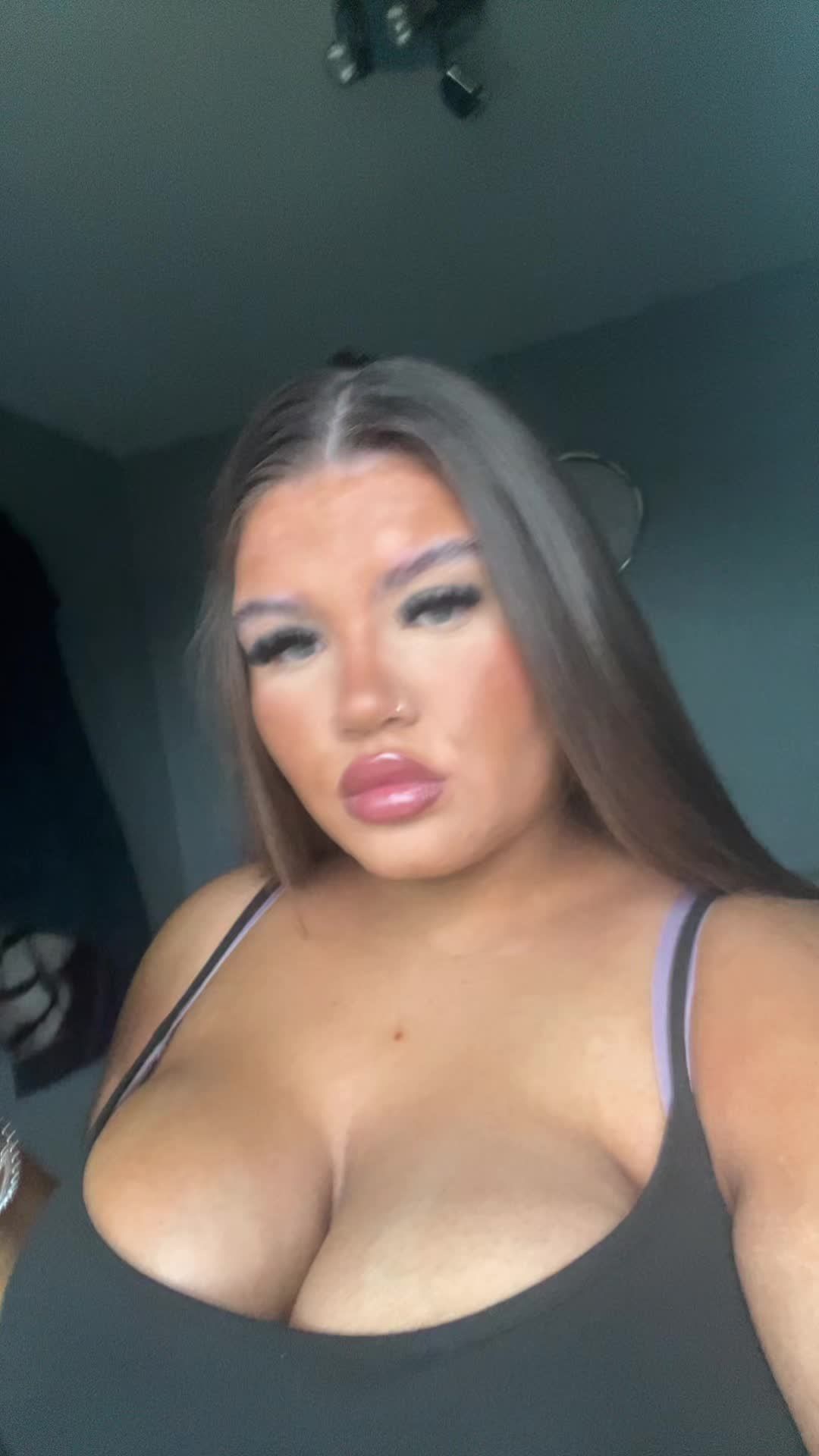 @maisiewright18