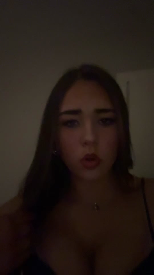 @𝐤𝐚𝐫𝐚 𝐟𝐥𝐚𝐡𝐞𝐫𝐭𝐲🤍