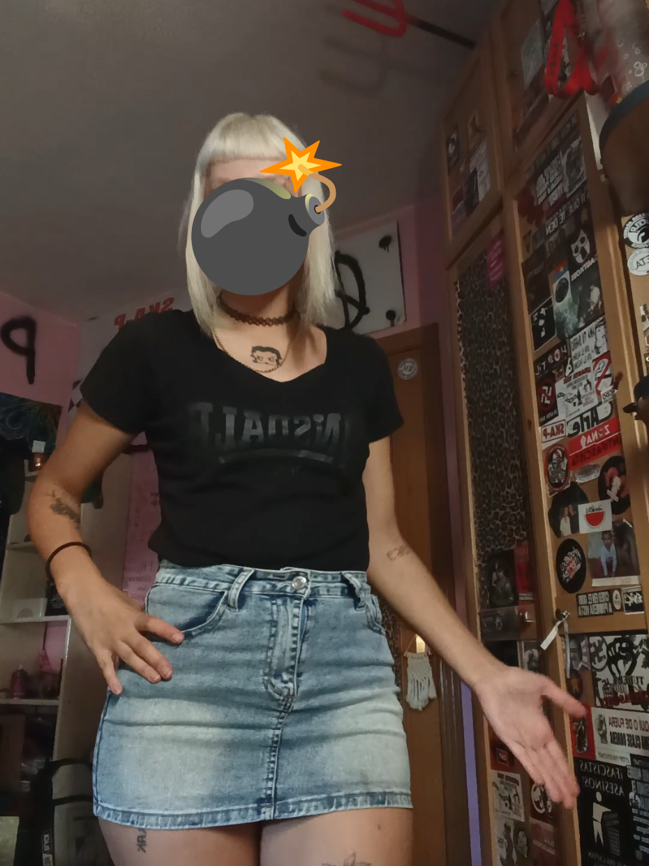 @🕸️🩸