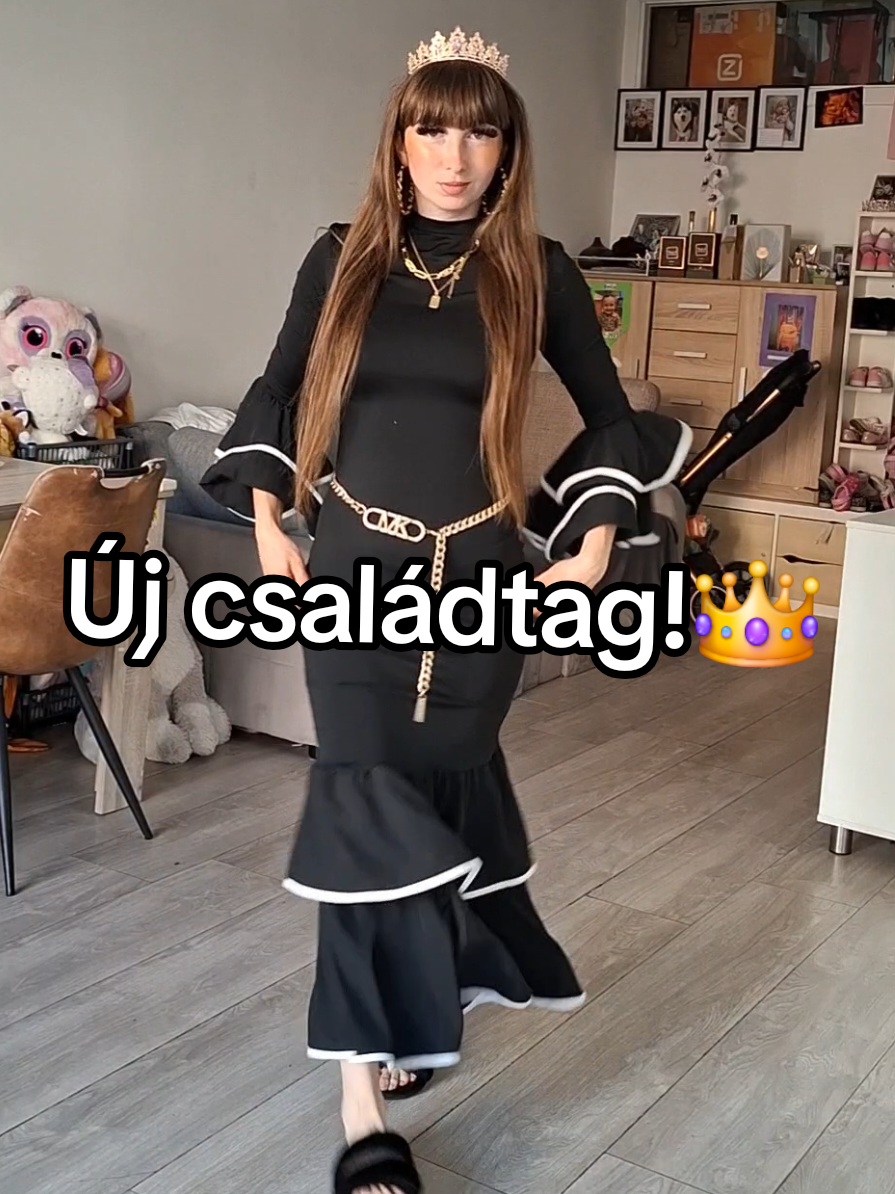 @👑KITTI HERCEGNŐ👑