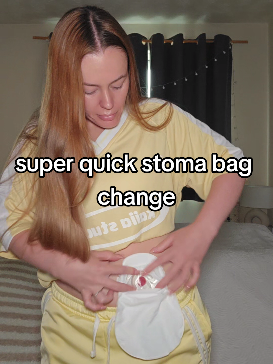 @CharAndHerBag 🤍