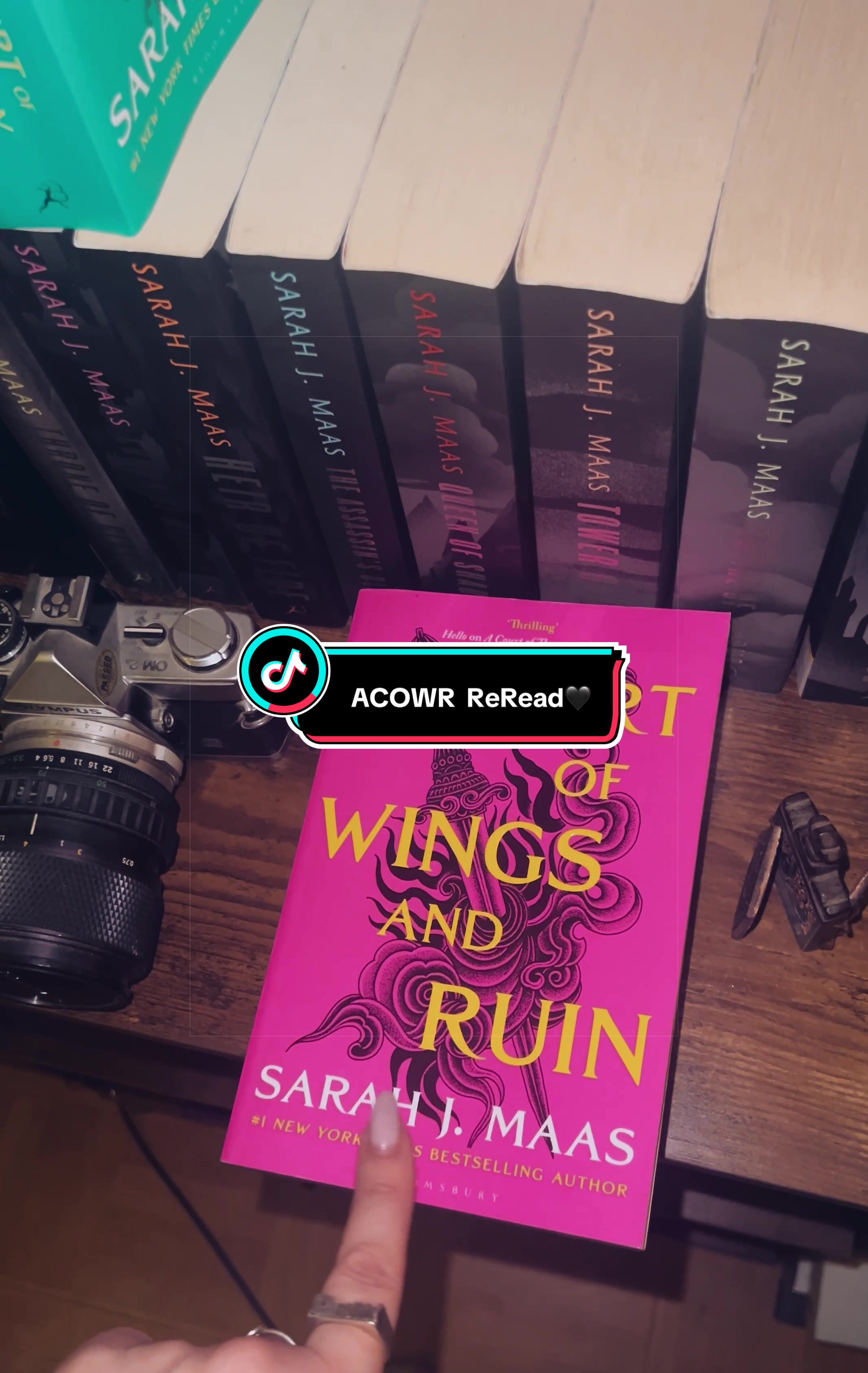 @𝕾𝖈𝖗𝖊𝖆𝖒𝖎𝖓𝖌 𝕿 | Reads