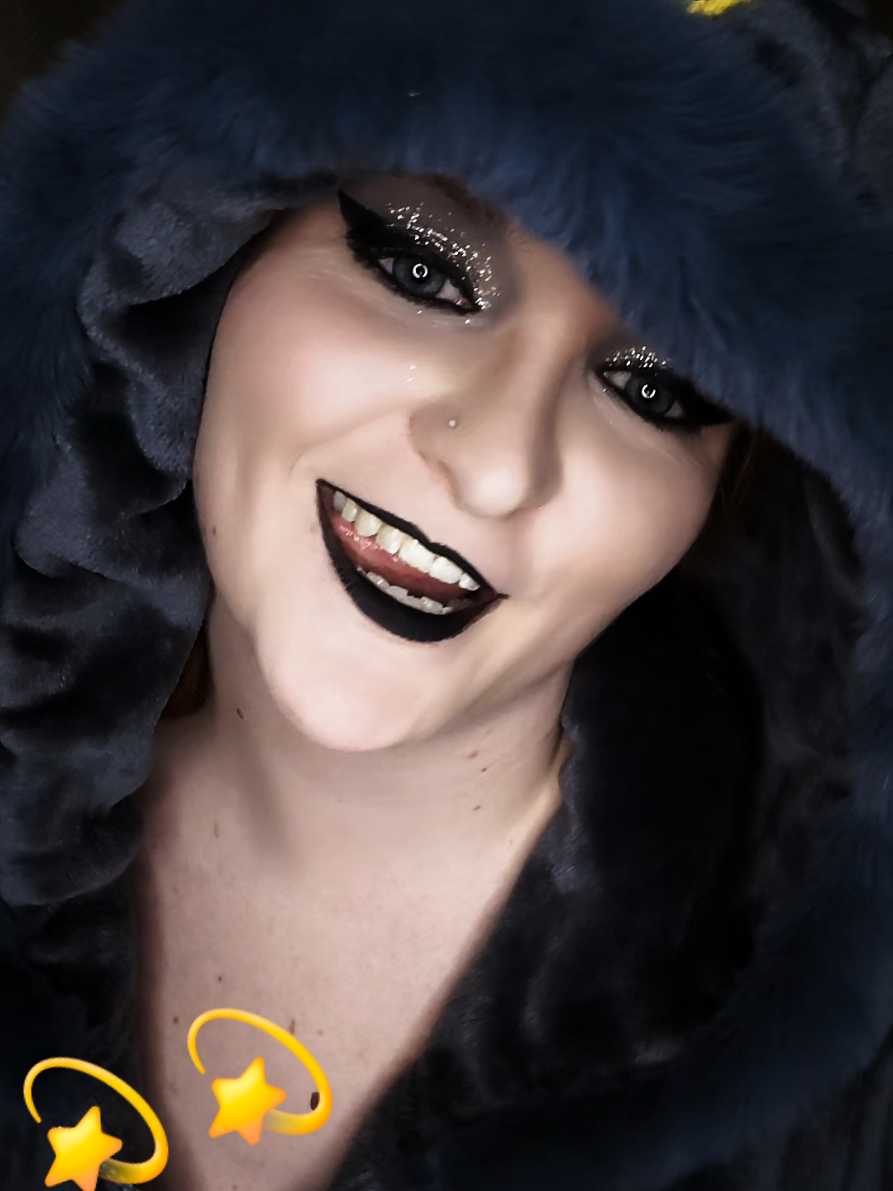 @cazzy_cos