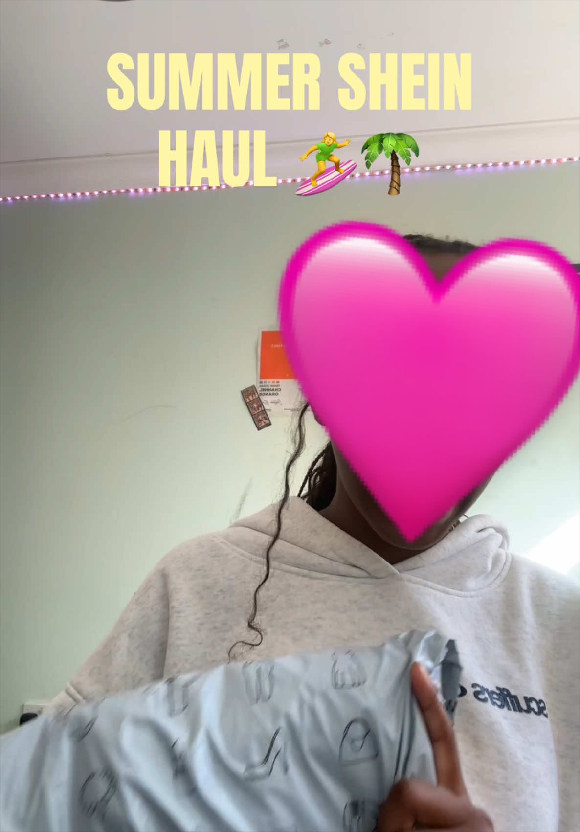 @🧖🏾♀️