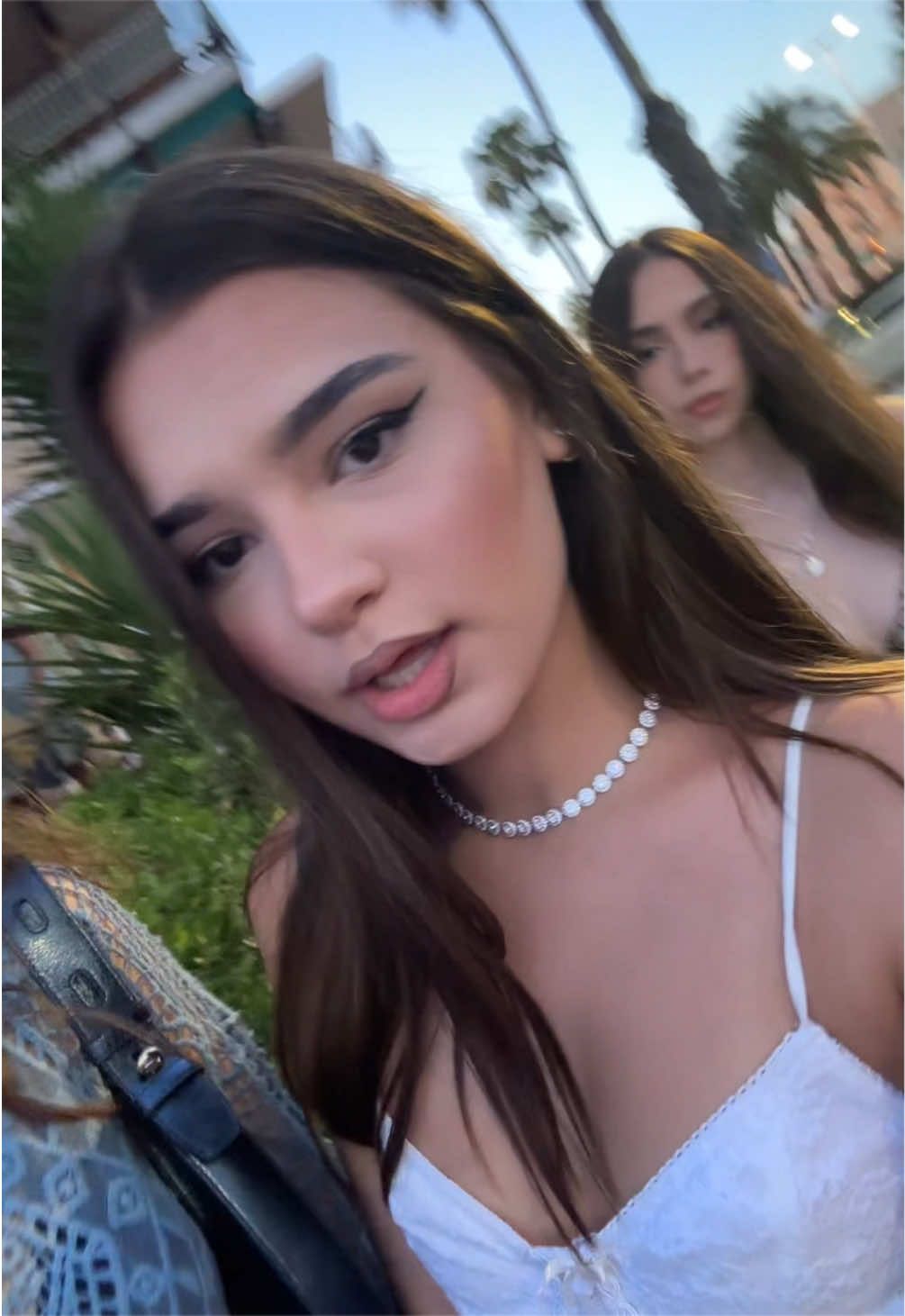 @adelinavrm