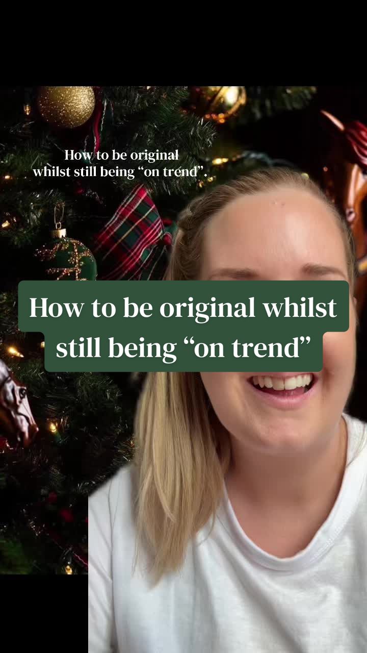 @AshleighLovesChristmas