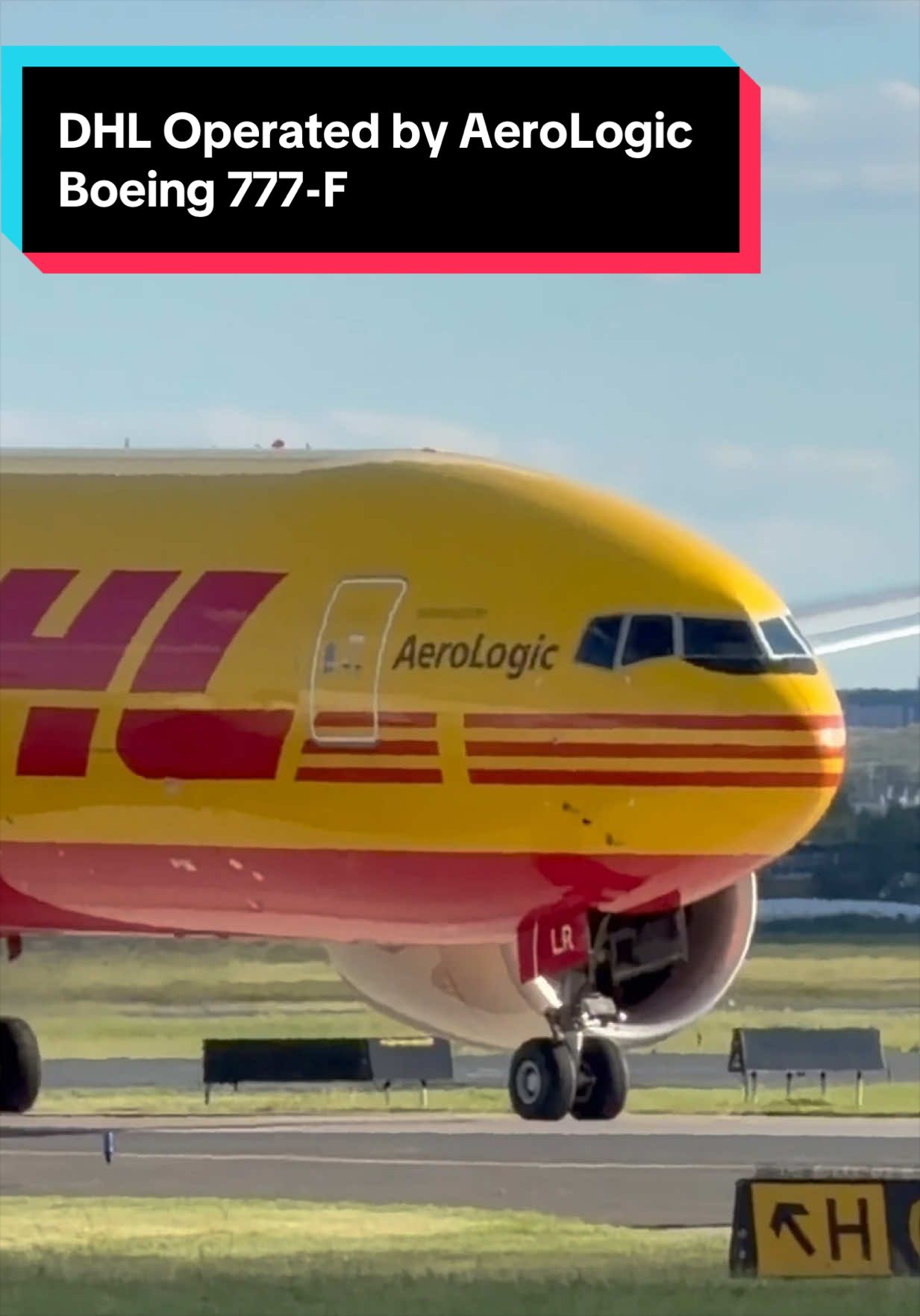 @AVIATION_YYZ_SPOTTER