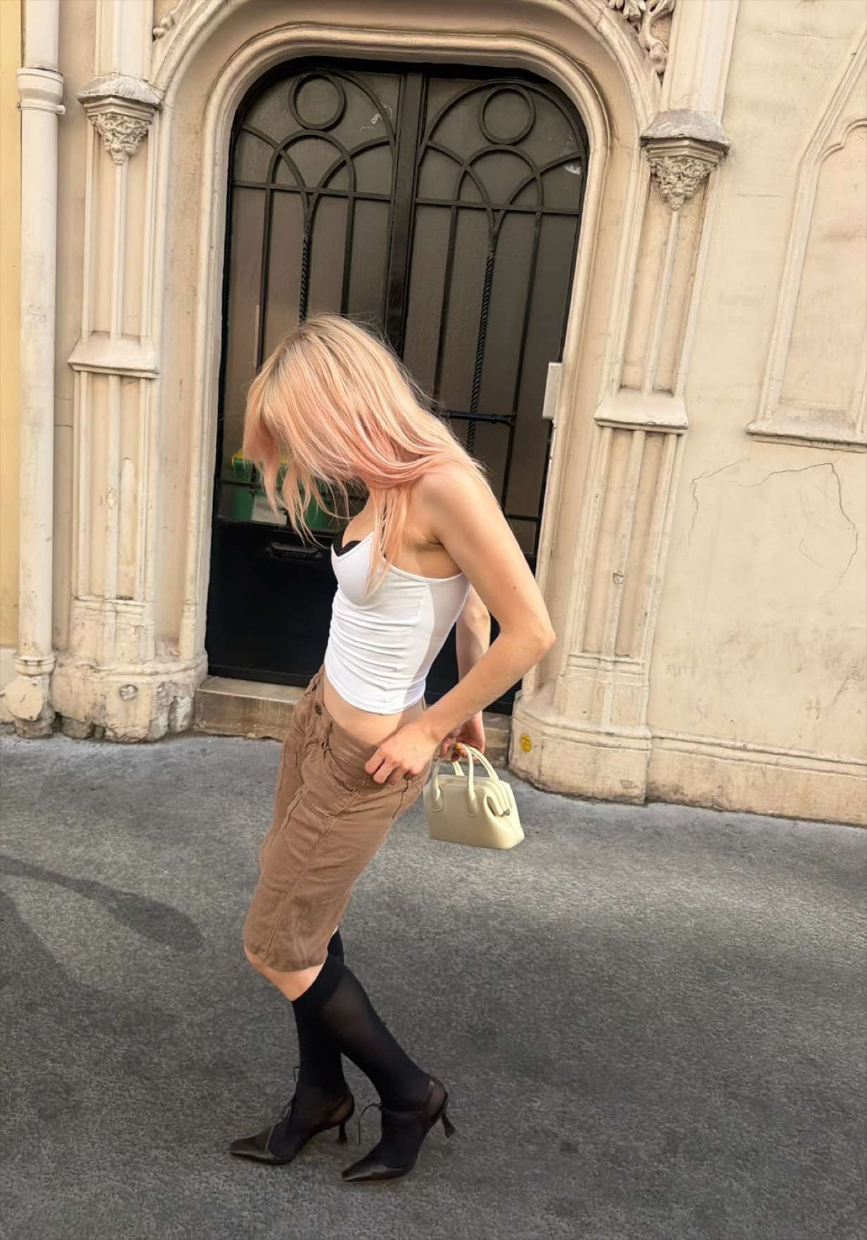 @olivia halle