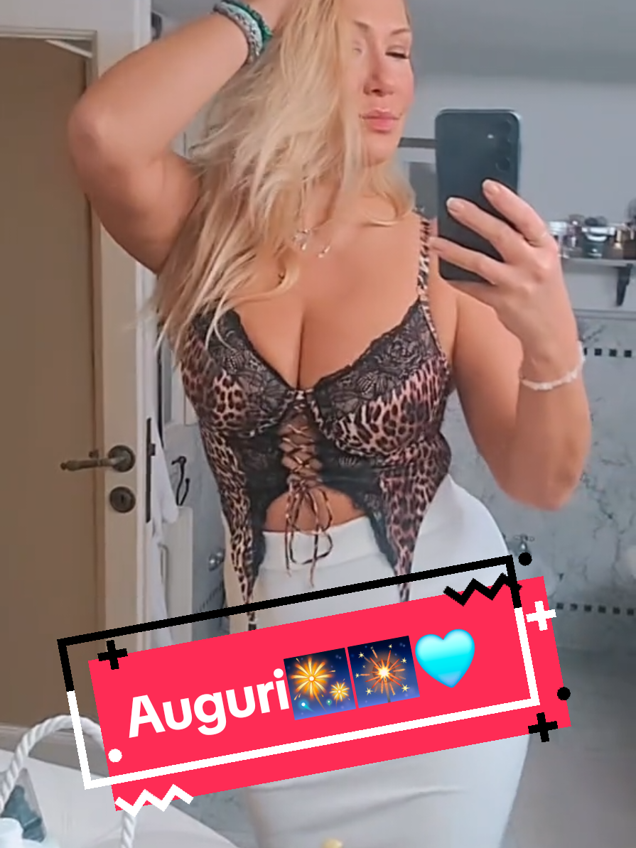 @ElenaLaPerlaOfficial