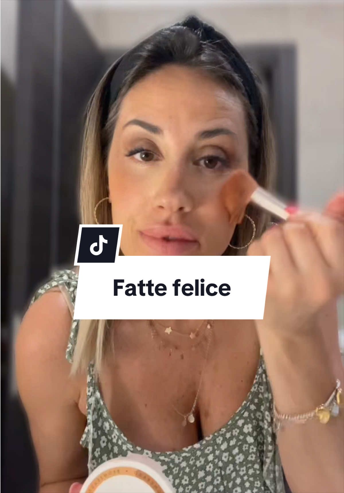 @AdeleValentino