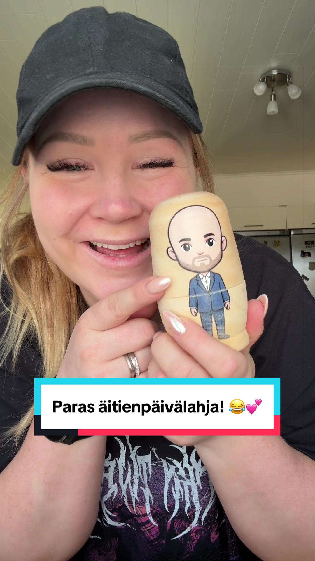 @Helinä