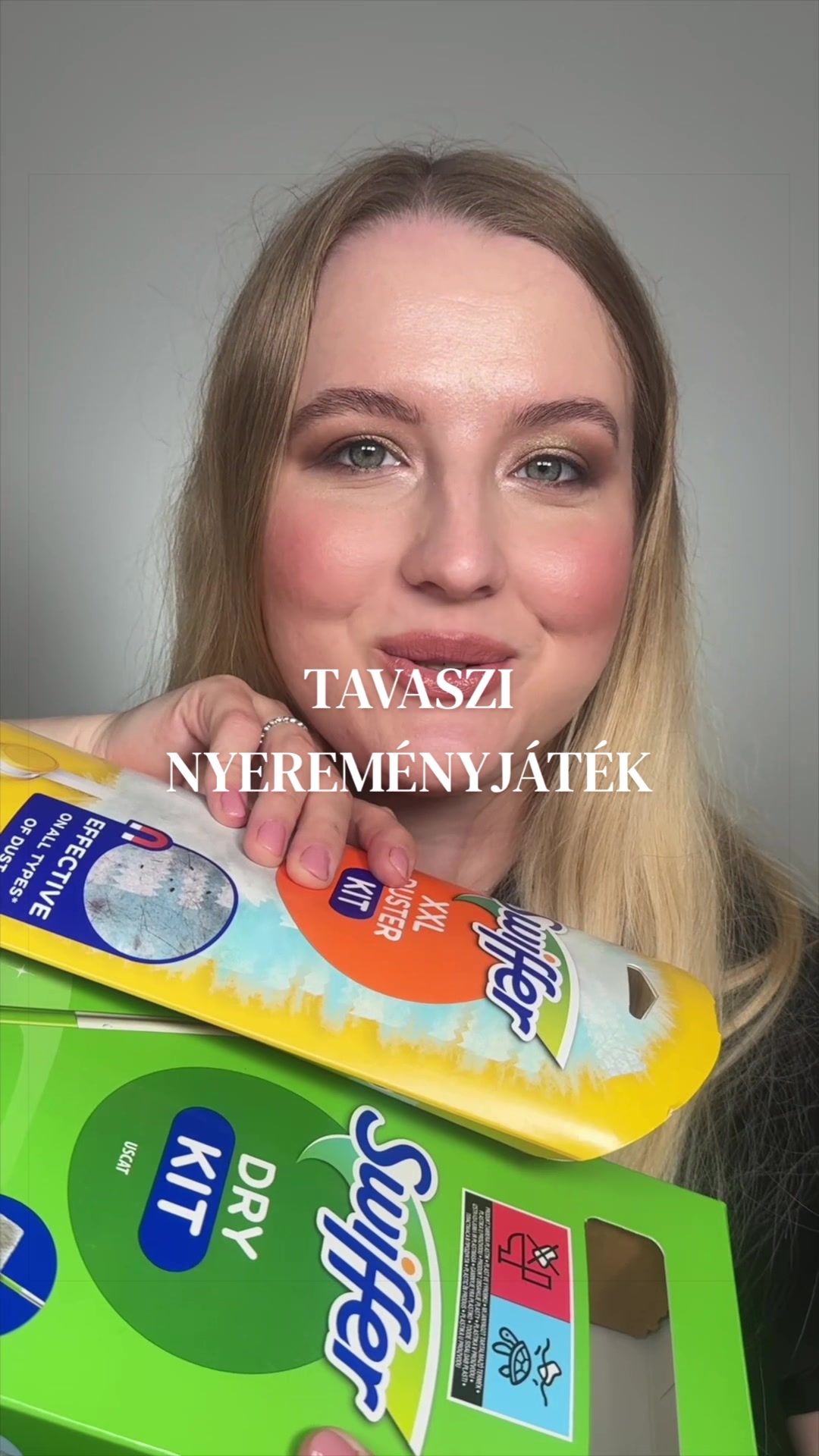 @F&uuml;zi Vikt&oacute;ria Makeup