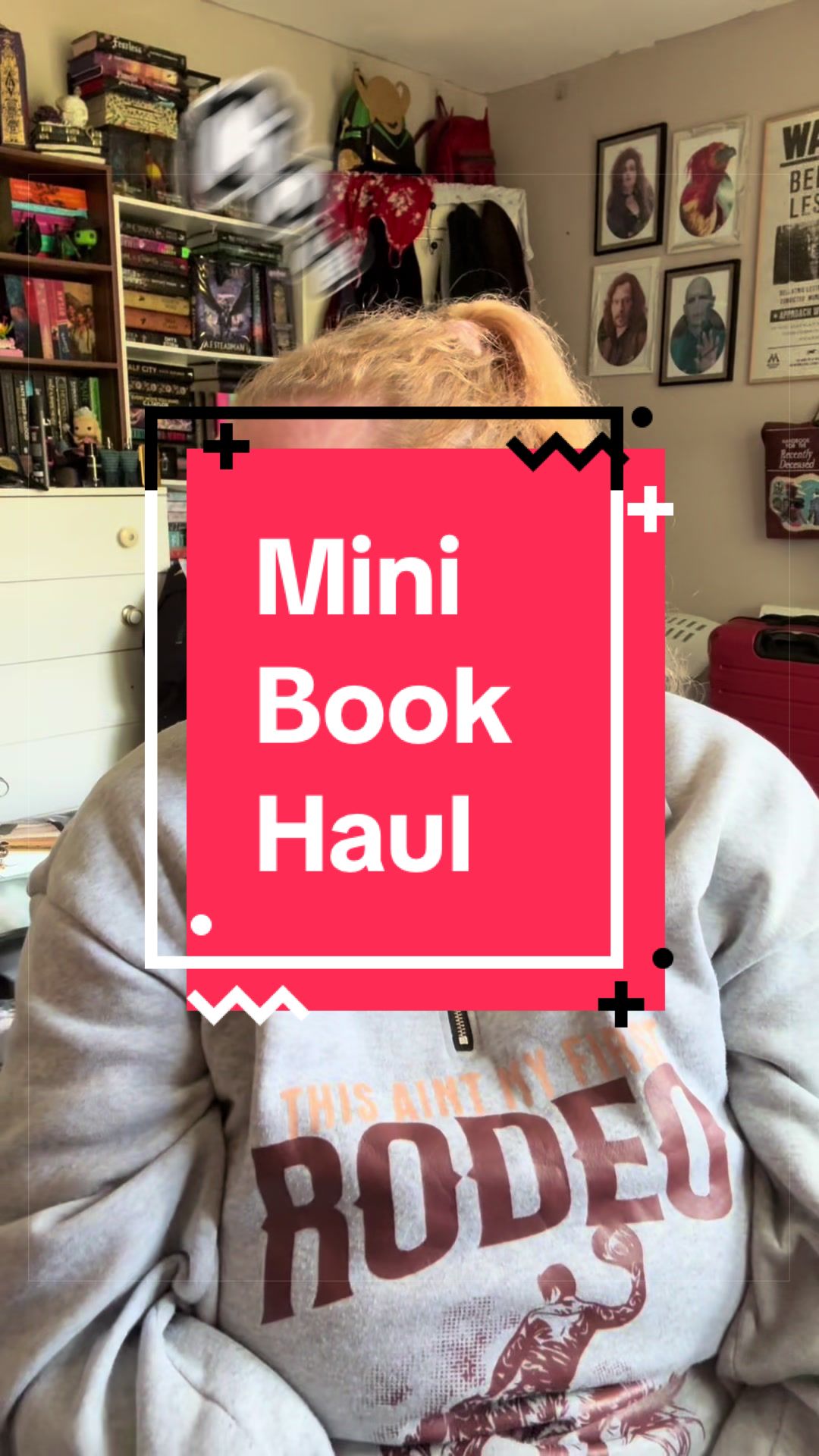 @Katie Louise Page📚