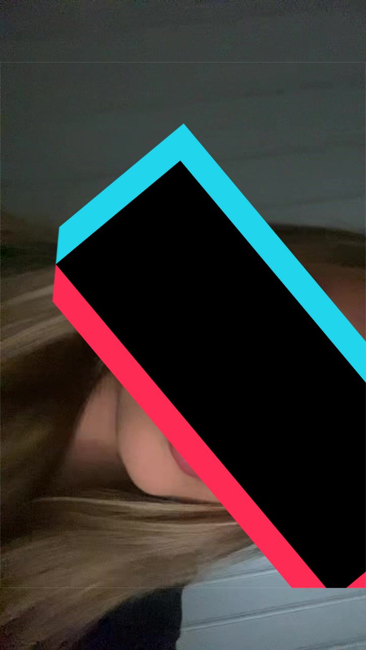 @𝓜𝓸𝓵𝓵𝔂🪽