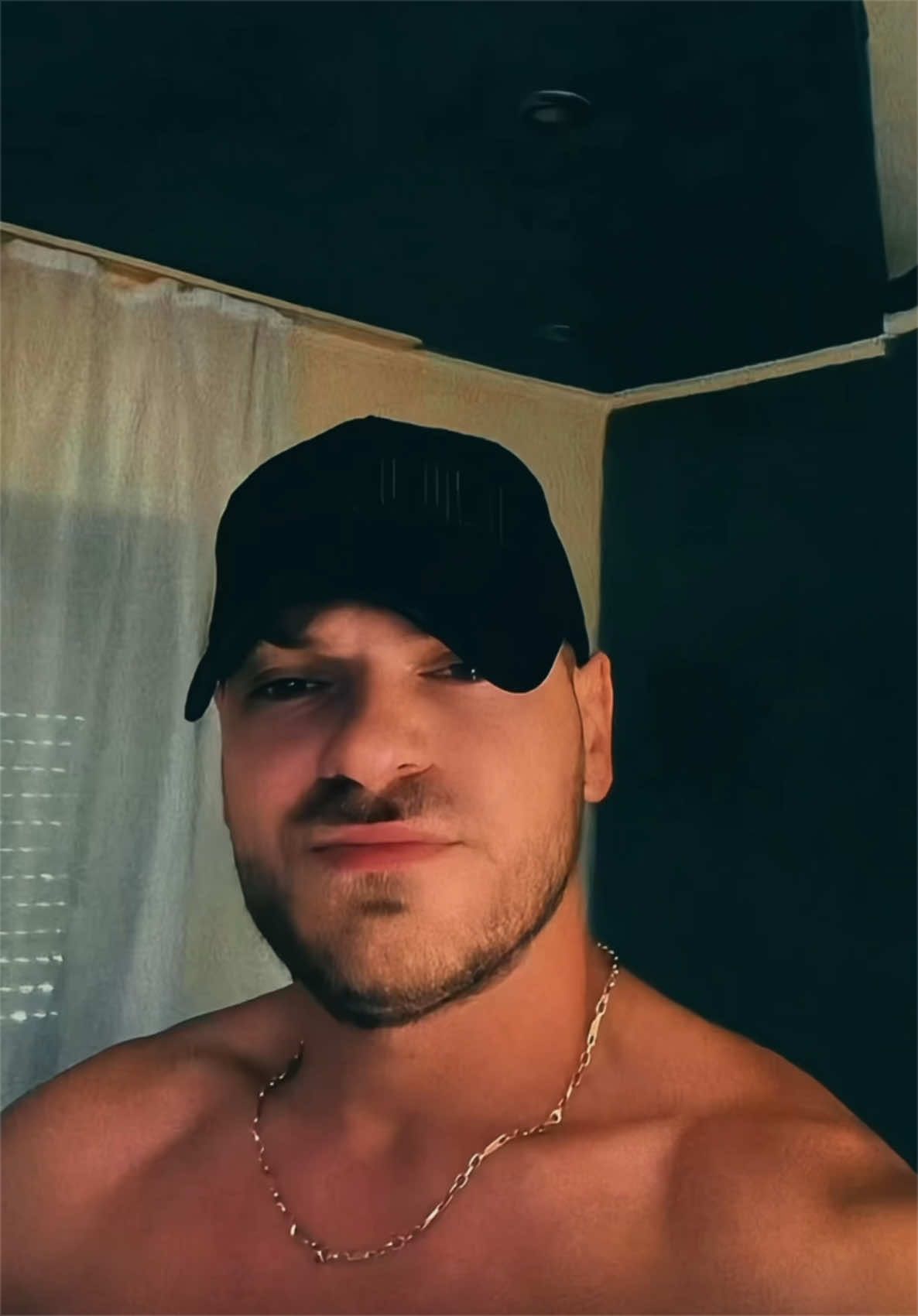 @𝔸𝕕𝕣𝕚𝕒𝕟 ℍ𝕒𝕝𝕒𝕤𝕫🪼