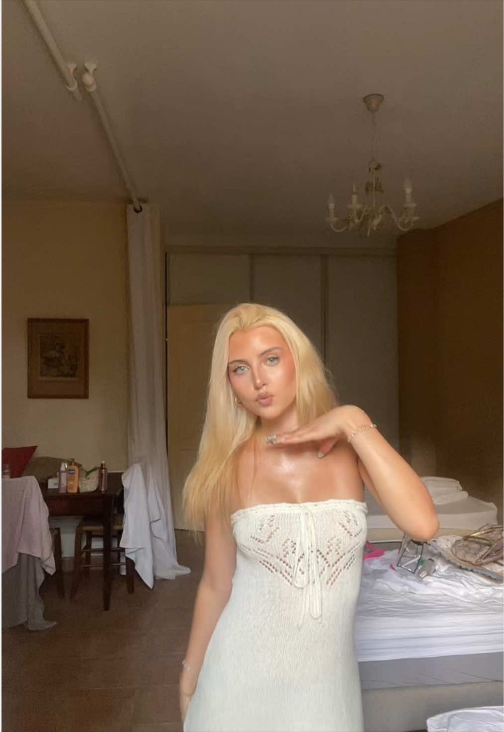 @Iris