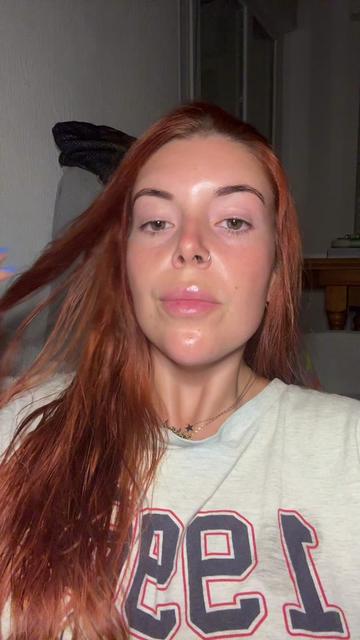 @Laura Riri