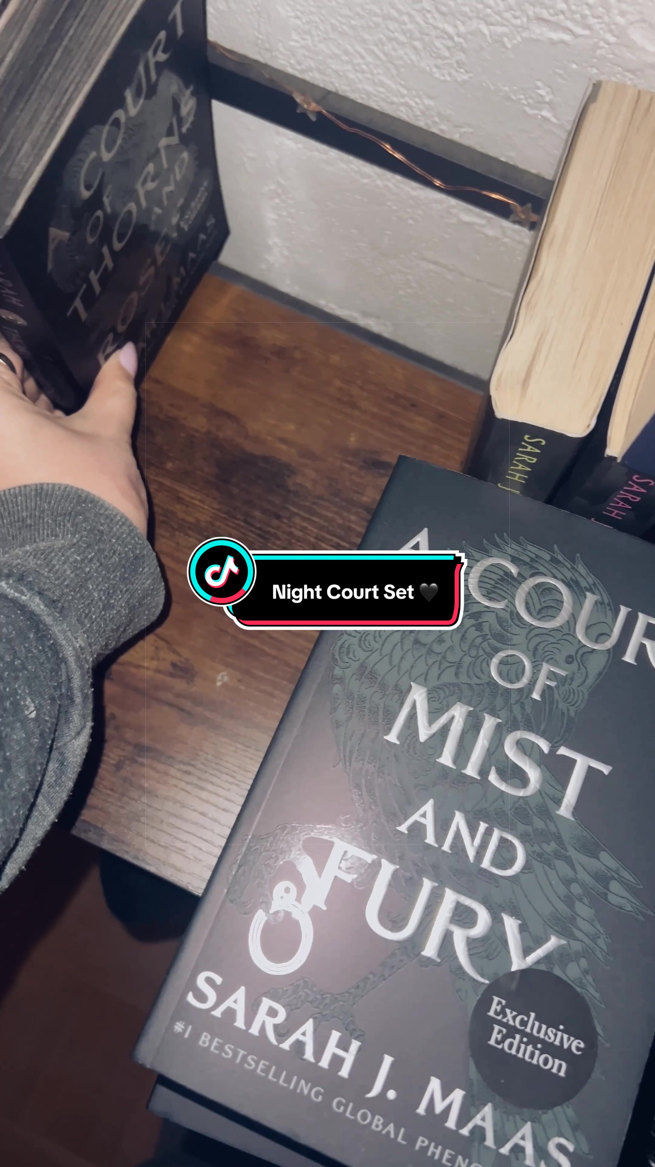 @𝕾𝖈𝖗𝖊𝖆𝖒𝖎𝖓𝖌 𝕿 | Reads