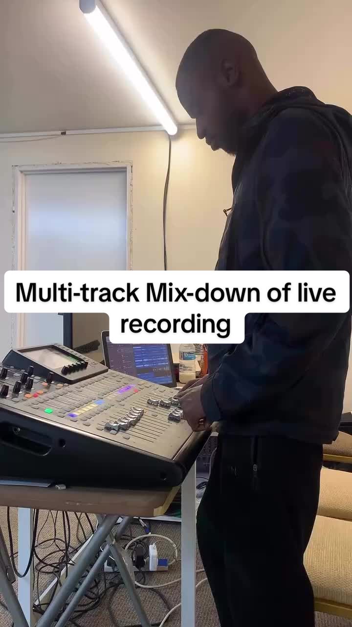 @djkingelvis