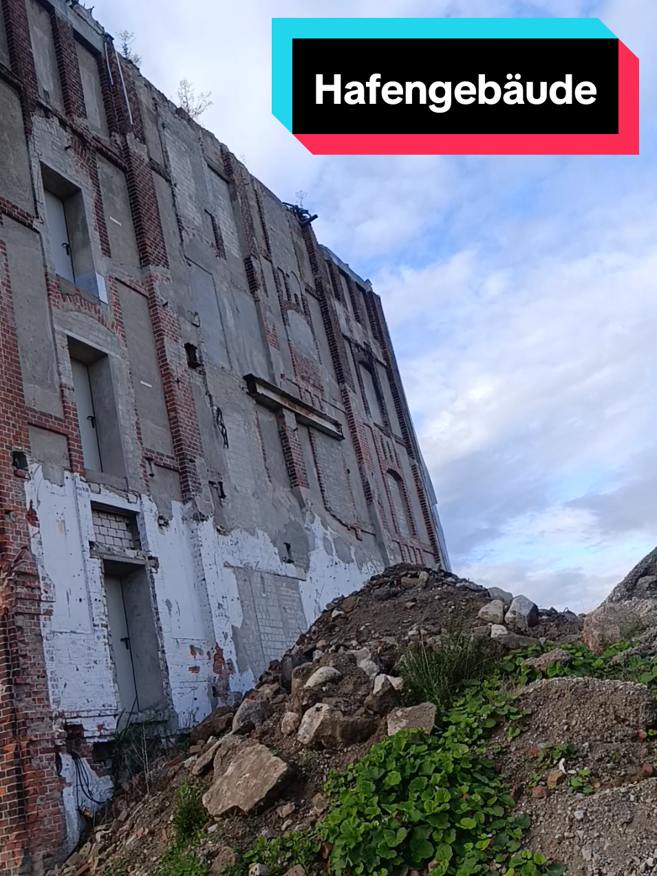 @Lostplace-Urbex