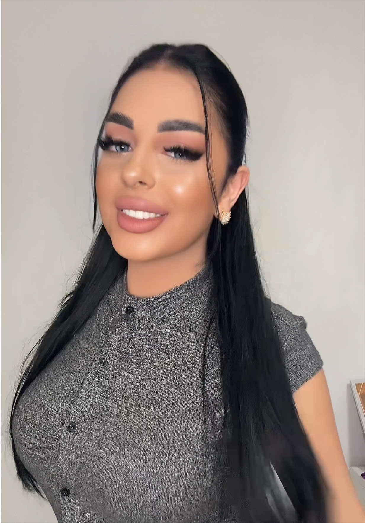 @𝐵𝒴𝒜|𝐵𝐸𝐿𝐿𝒴 𝒟𝒜𝒩𝒞𝐸𝑅