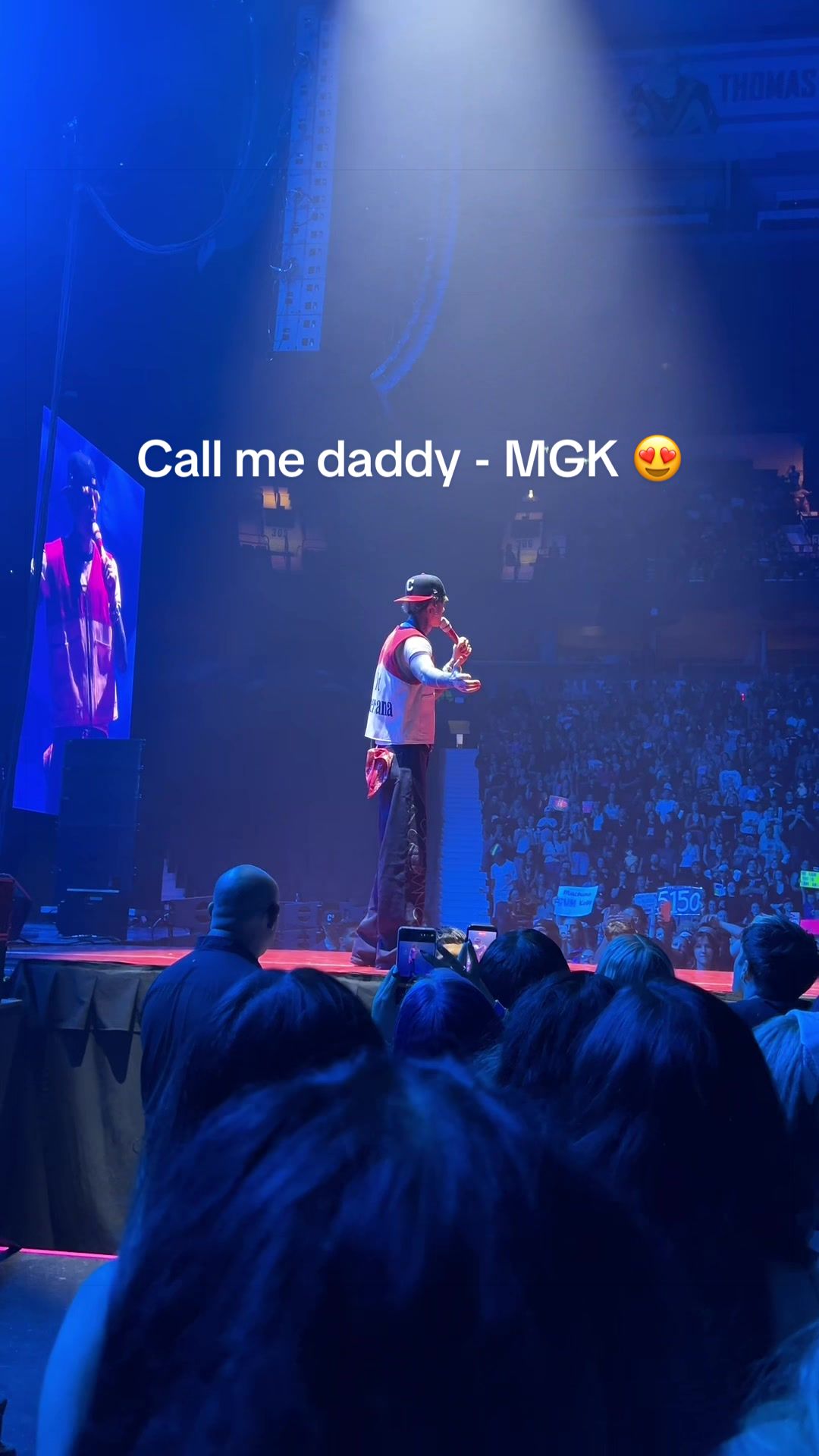 @Klaudsss