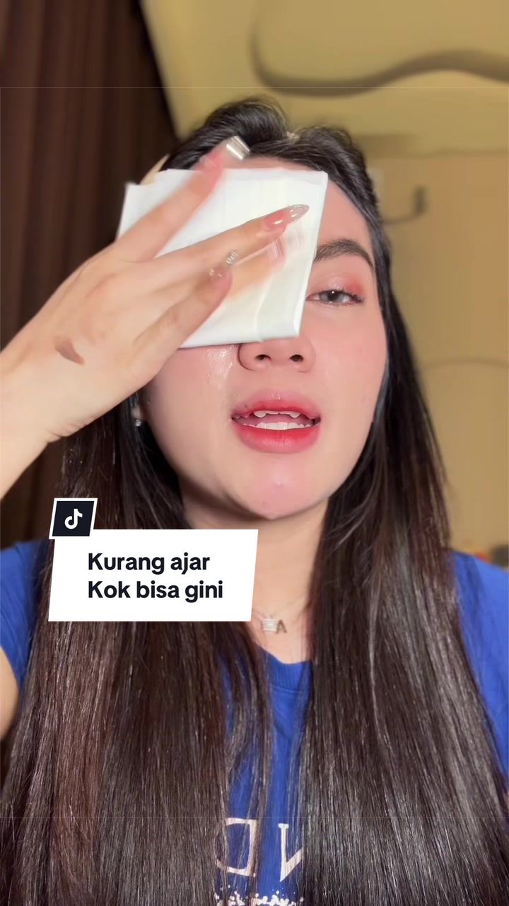 @AGNESSTANIA