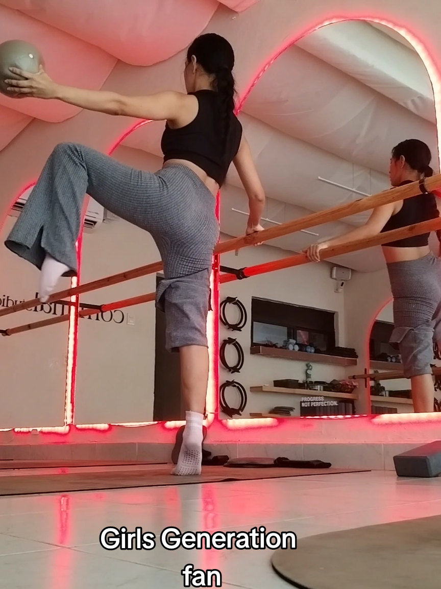 @Lady.Invisible