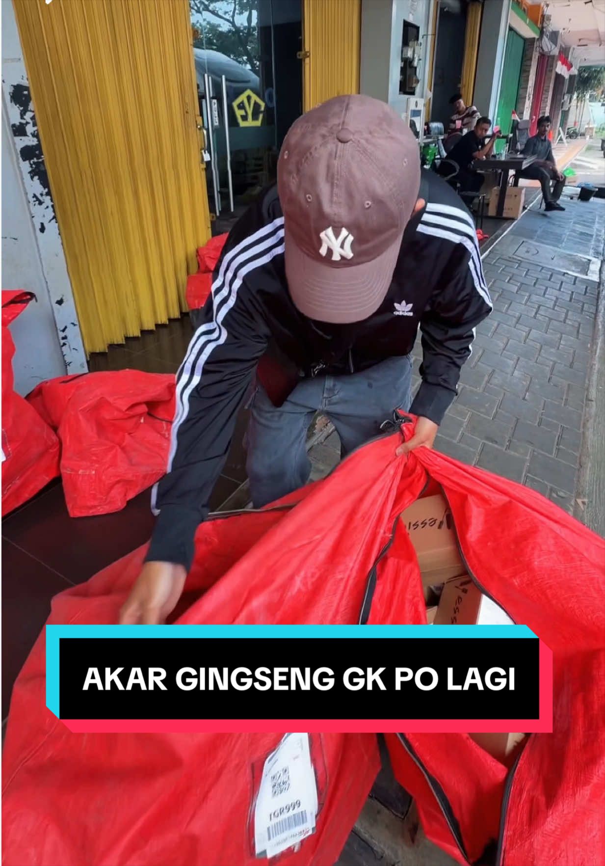 @IVAL🐈