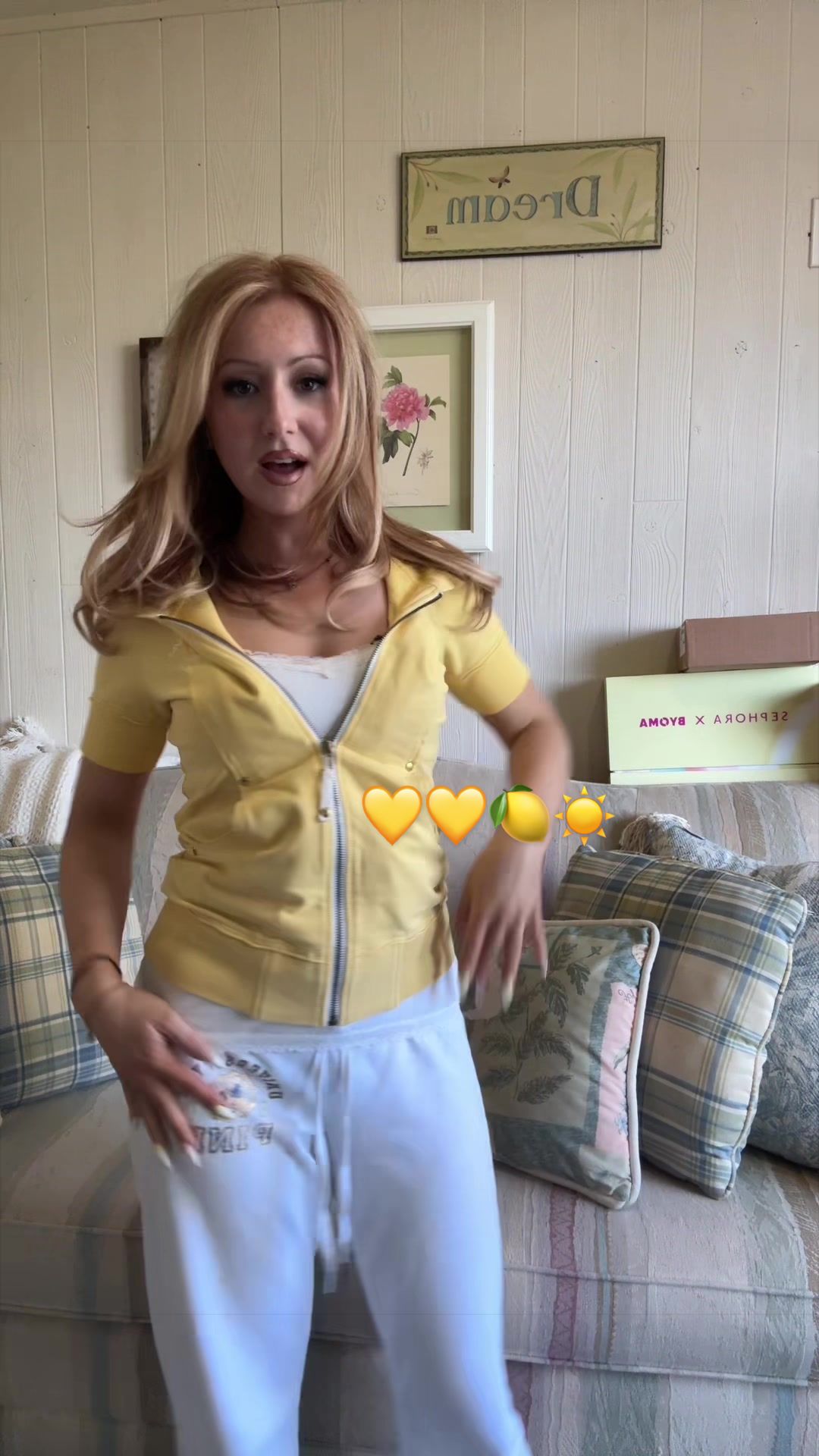 @Sarah Chio