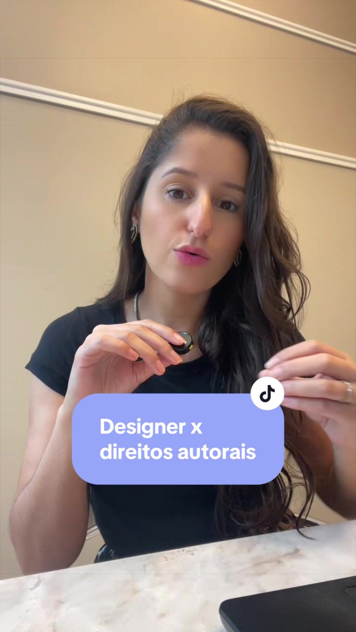 @D&eacute;bora Carlesso