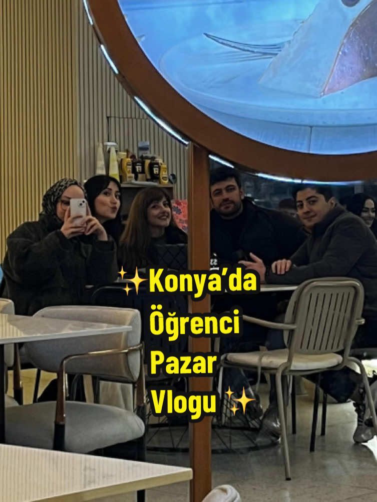 @Elifakyurekaşkm