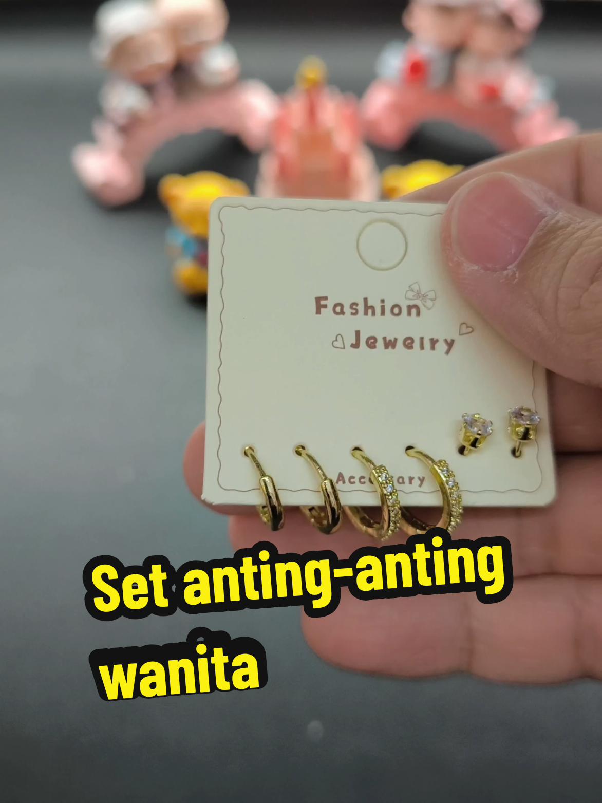 @FashionForUshop