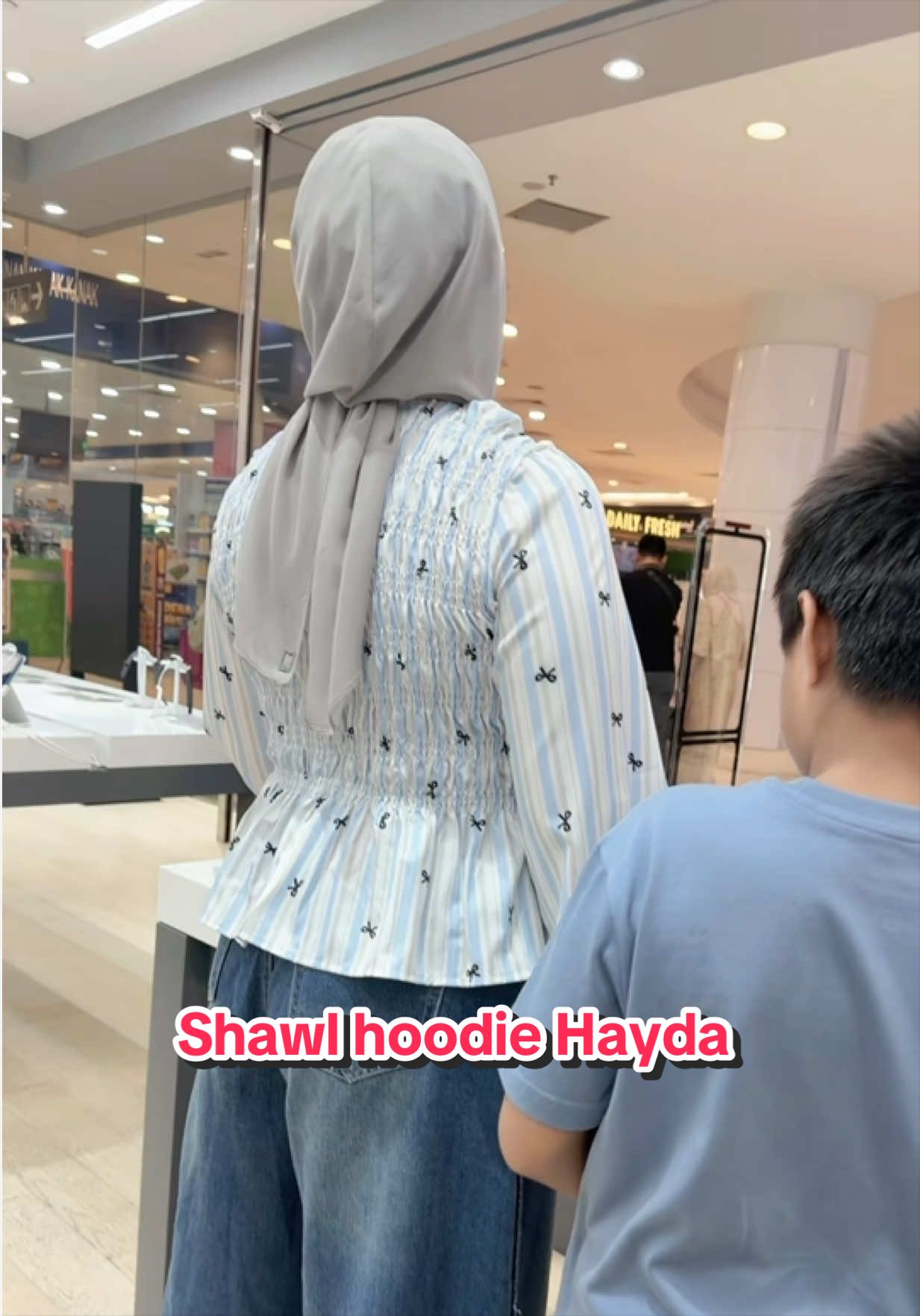@Founder Hayda Scarf