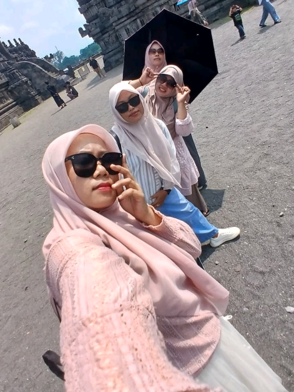 @Nila Ulin