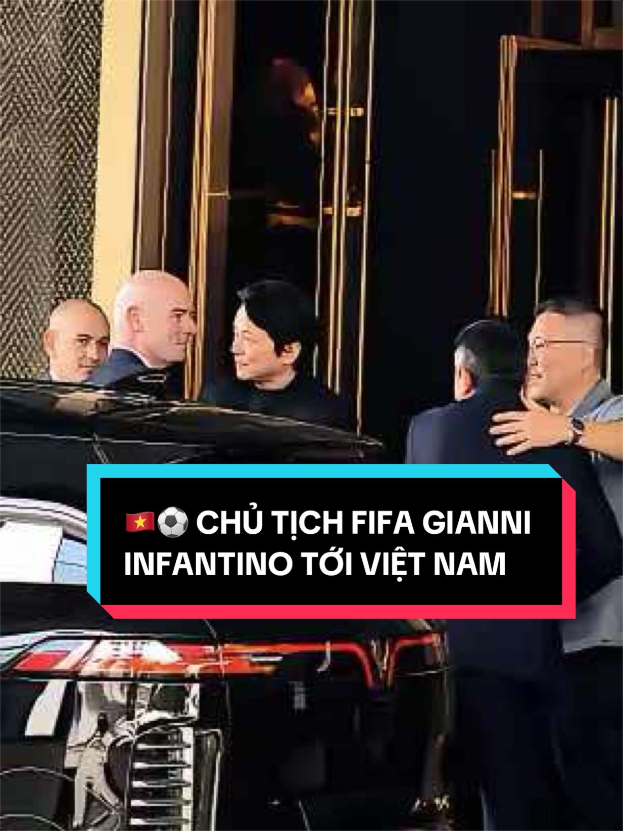 @Moschino Love(Một góc Hà Nội)