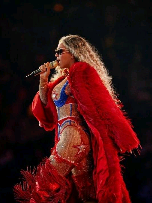 @Alineyonc&eacute;