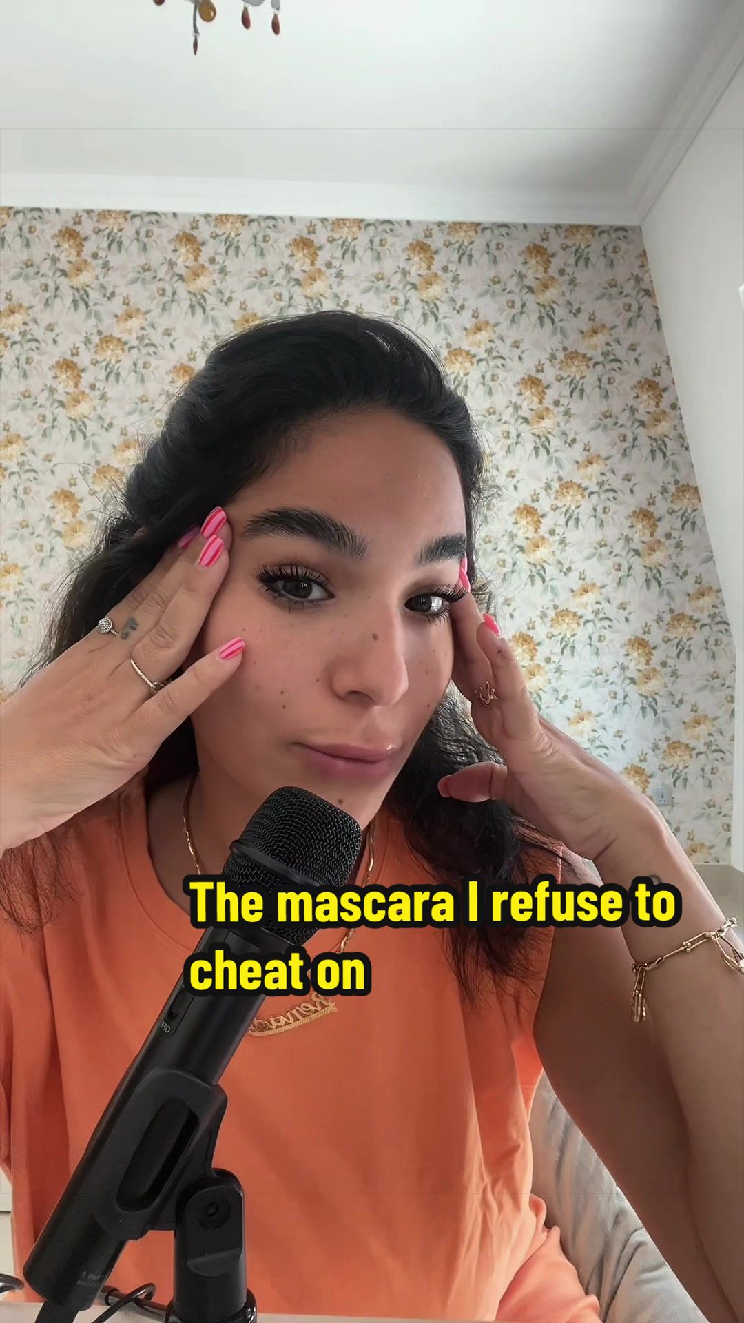 @𝐑𝐞𝐧𝐚𝐝 𝐟𝐚𝐭𝐡𝐢