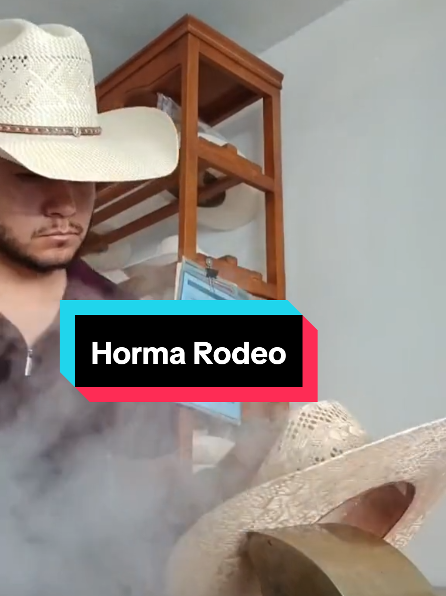 @Adrian hats (Polo El Ranchero)